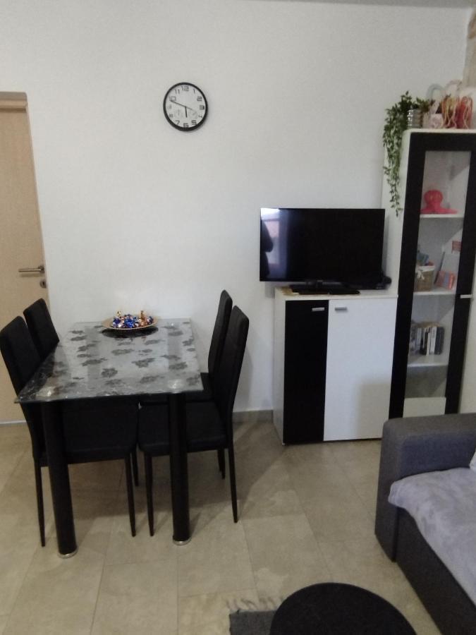 Apartmani Memic 100 M Do Plaze, Apartments Memic Only 100M From Beach Poreč Eksteriør billede