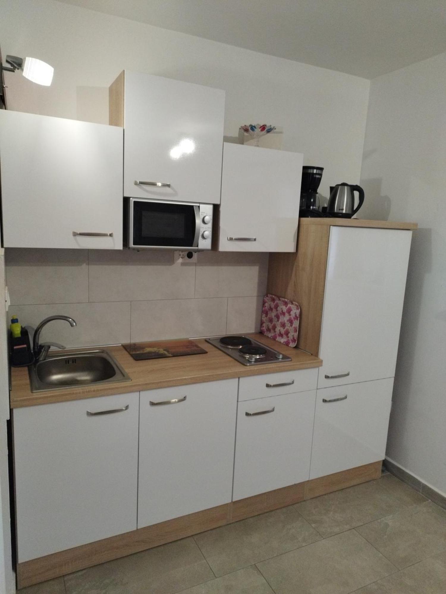 Apartmani Memic 100 M Do Plaze, Apartments Memic Only 100M From Beach Poreč Eksteriør billede