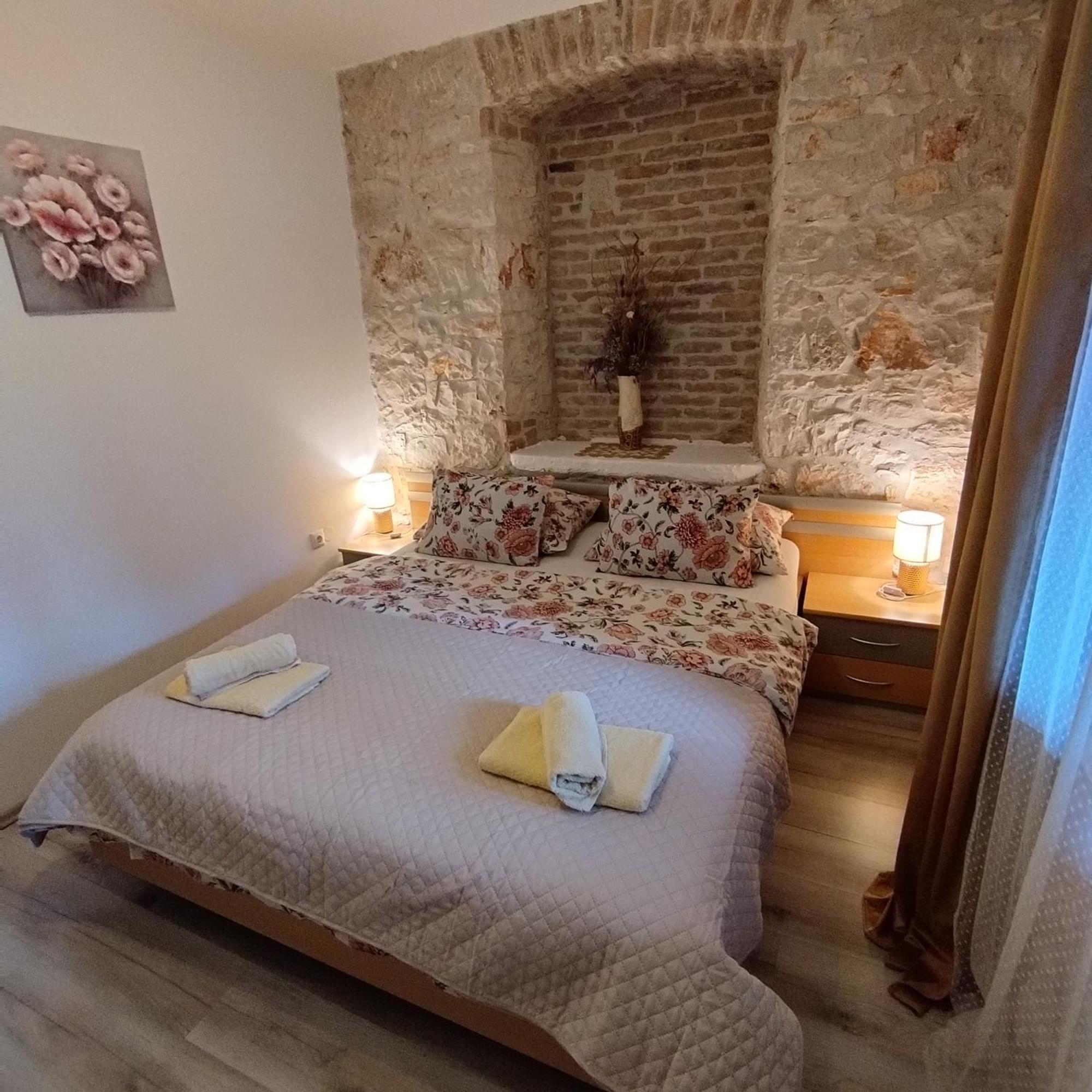 Apartmani Memic 100 M Do Plaze, Apartments Memic Only 100M From Beach Poreč Eksteriør billede