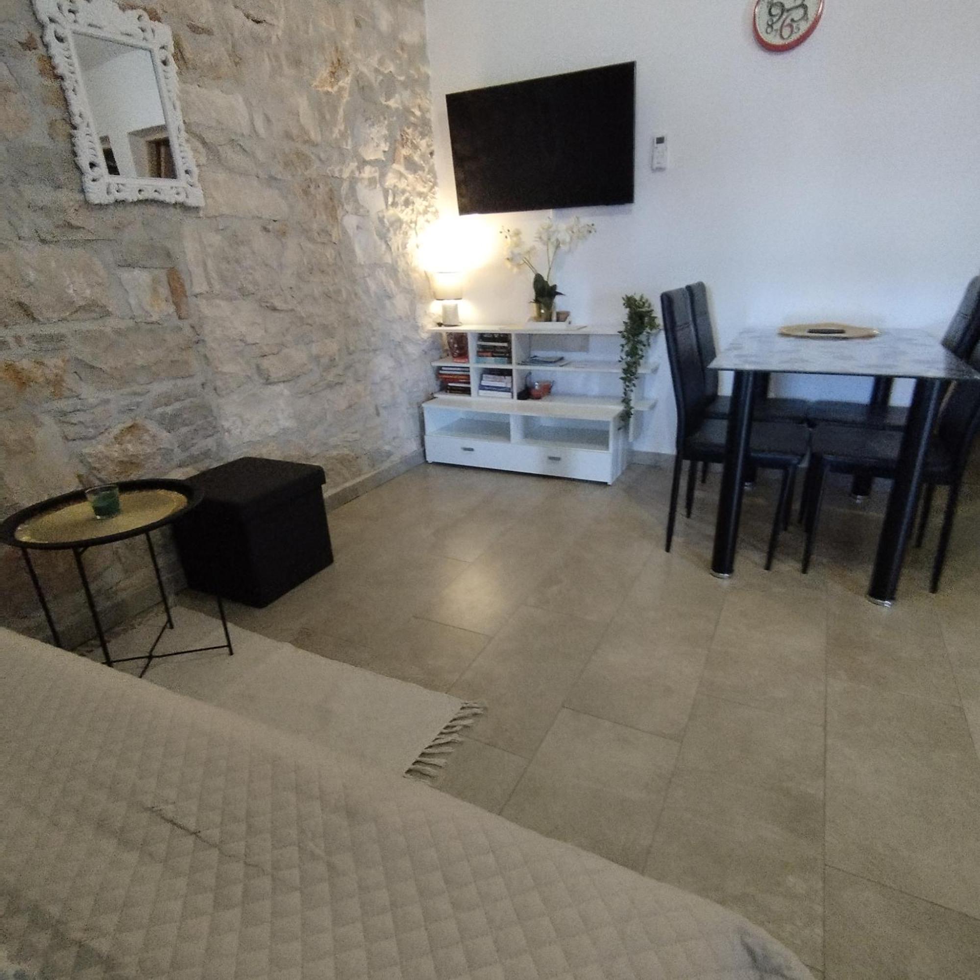 Apartmani Memic 100 M Do Plaze, Apartments Memic Only 100M From Beach Poreč Eksteriør billede