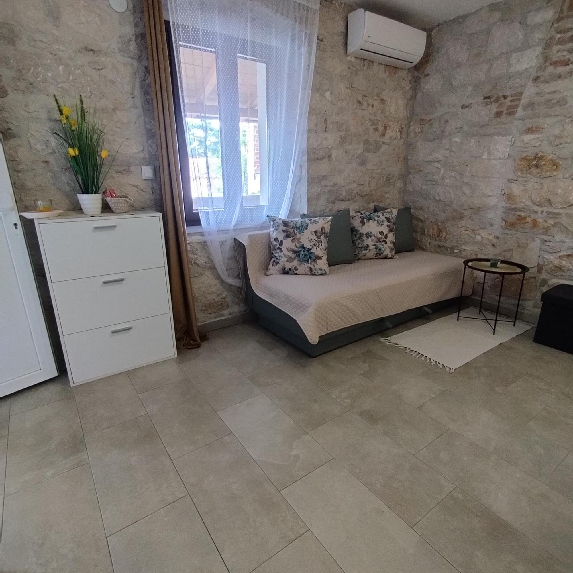 Apartmani Memic 100 M Do Plaze, Apartments Memic Only 100M From Beach Poreč Eksteriør billede