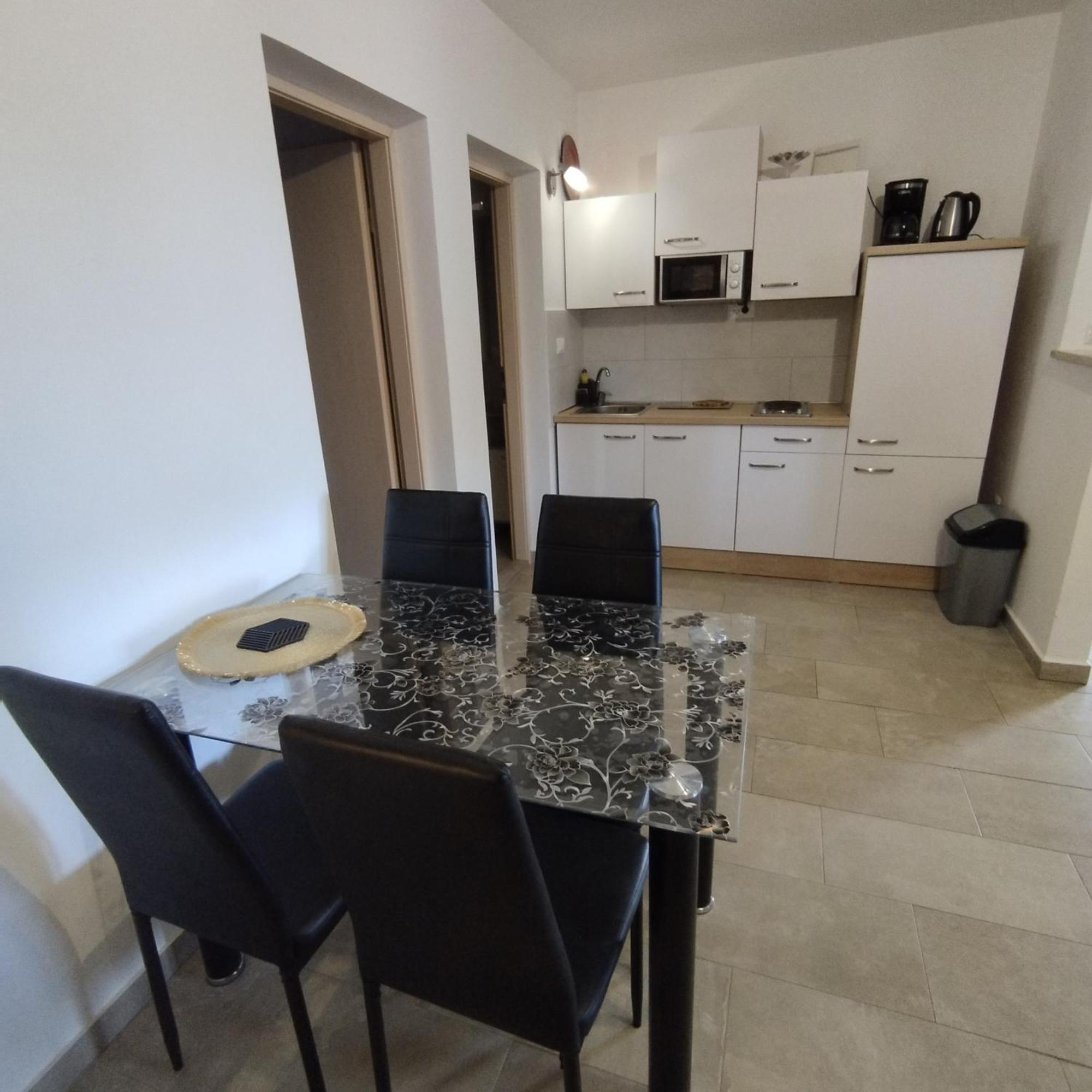Apartmani Memic 100 M Do Plaze, Apartments Memic Only 100M From Beach Poreč Eksteriør billede