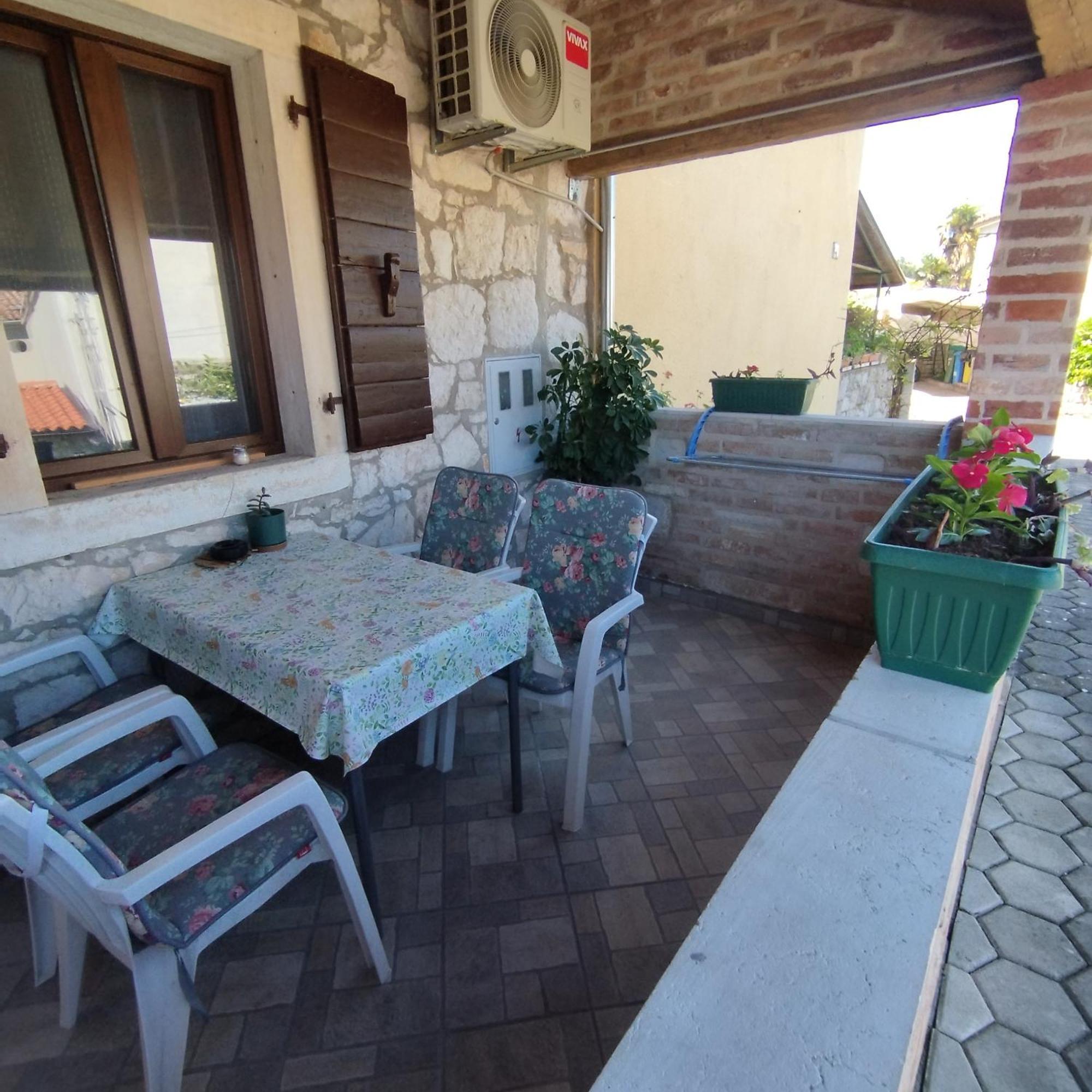 Apartmani Memic 100 M Do Plaze, Apartments Memic Only 100M From Beach Poreč Eksteriør billede