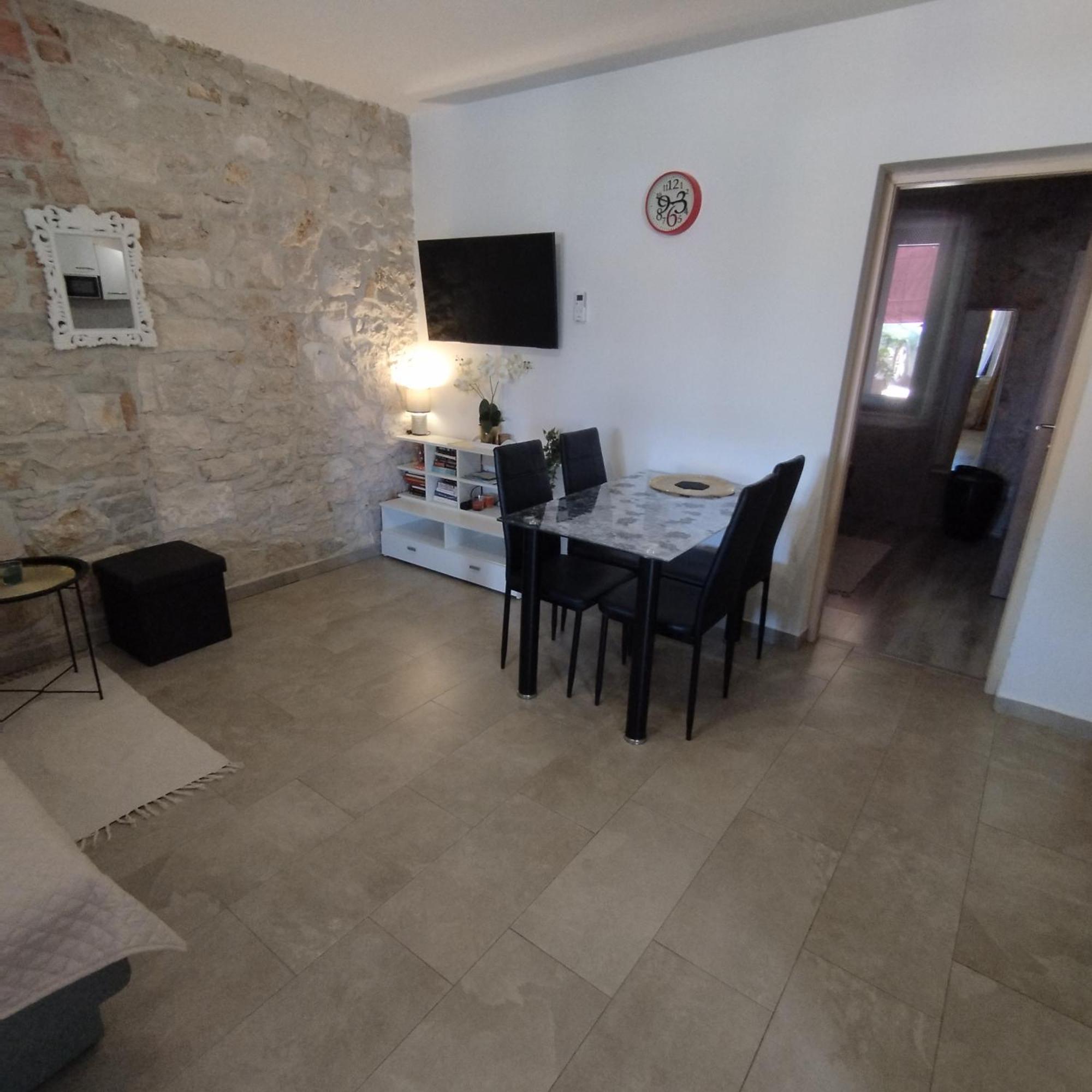 Apartmani Memic 100 M Do Plaze, Apartments Memic Only 100M From Beach Poreč Eksteriør billede